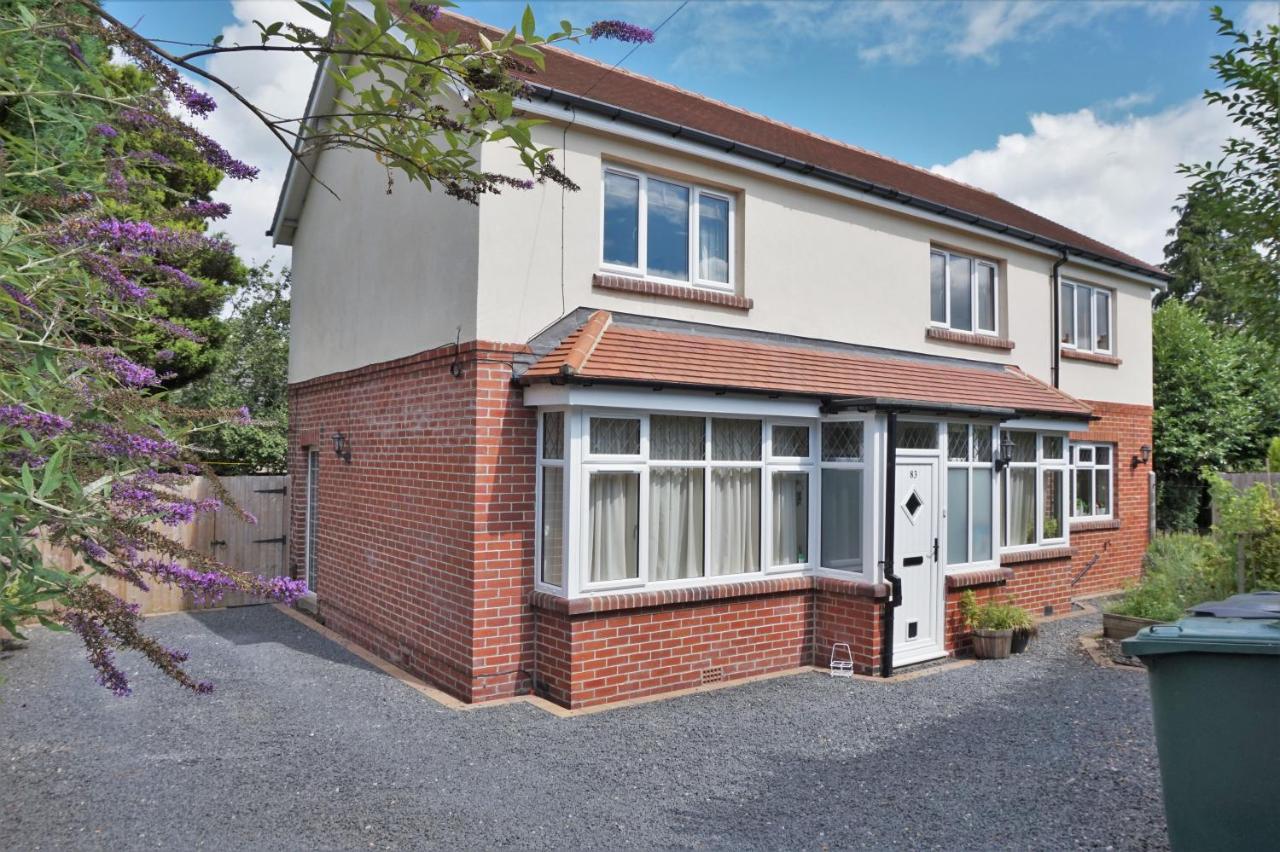 Grange Croft Villa Ben Rhydding Exterior photo